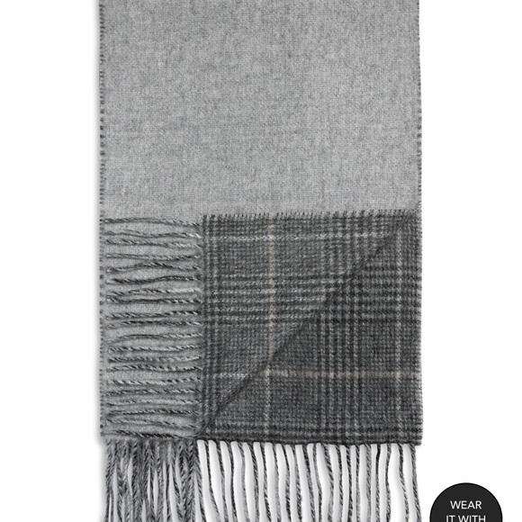 Gray Plaid Men's Scarf - Picture 1 of 2